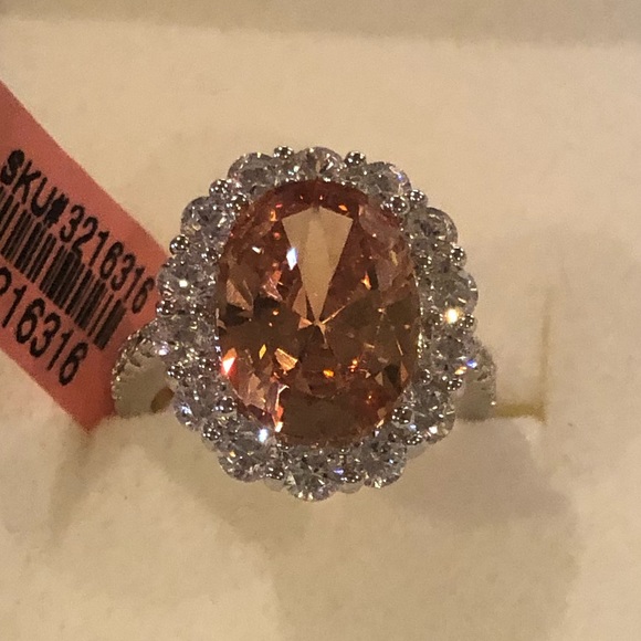 Ring - Picture 3 of 3